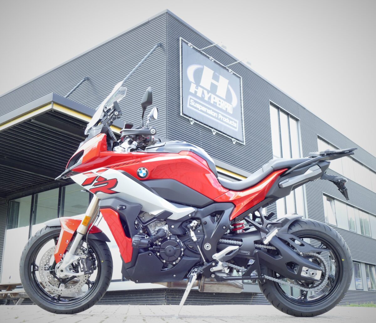Now for the BMW S1000XR 2020->